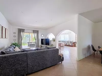 Maison, 180 m²