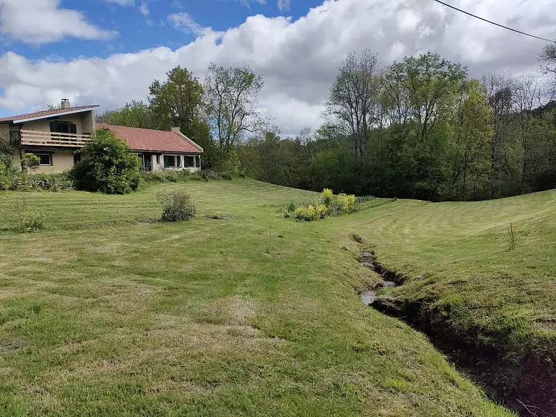 Maison, 570 m²