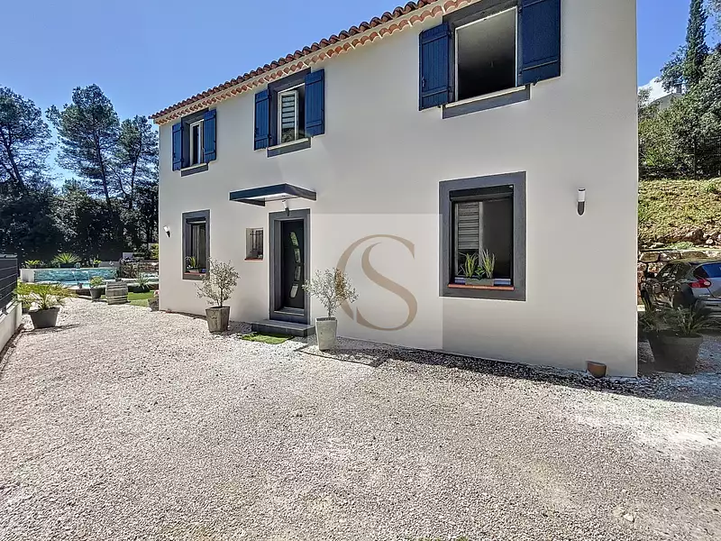 Maison, 142 m²