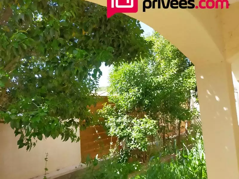 Maison, 180 m²
