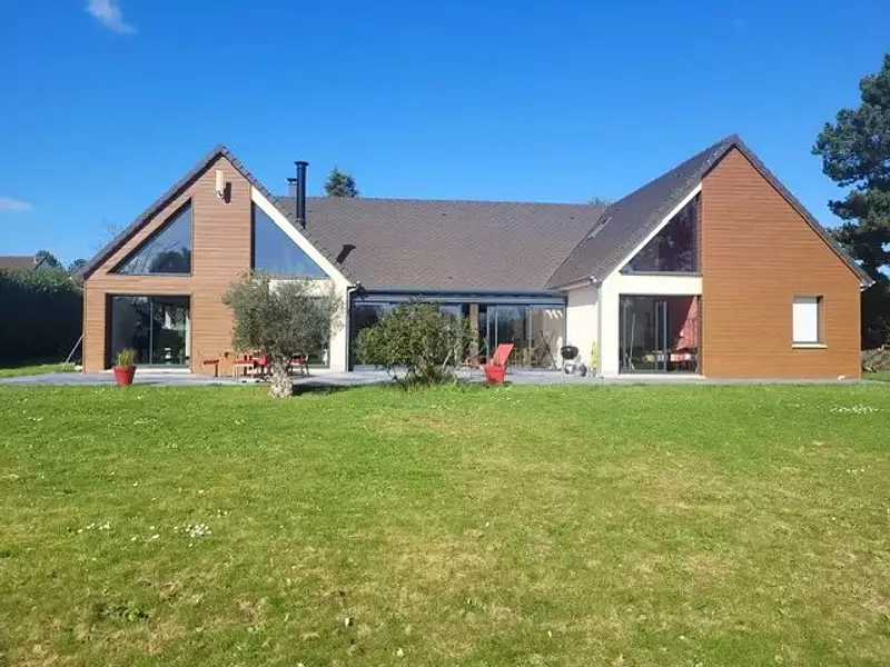 Maison, 280 m²