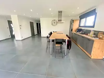 Maison, 122 m²