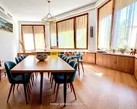 Maison, 239 m²