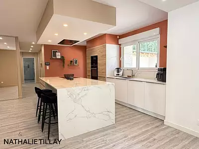 Maison, 260 m²