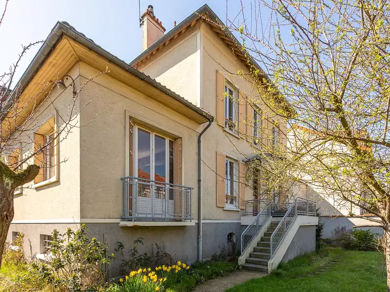 Maison, 169 m²