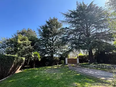 Maison, 240 m²