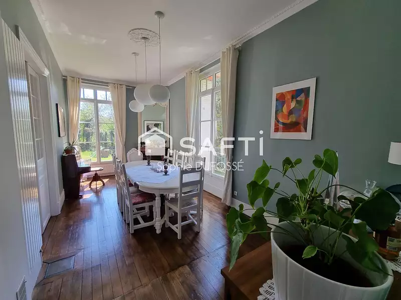 Maison, 200 m²