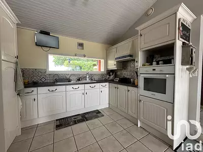 Maison, 211 m²