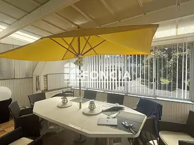 Maison, 169 m²