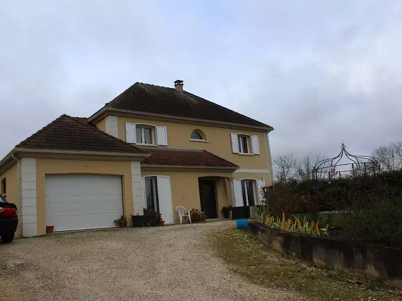 Maison, 145 m²