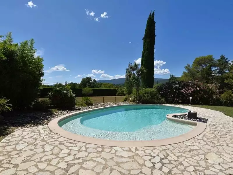 Maison, 196 m²