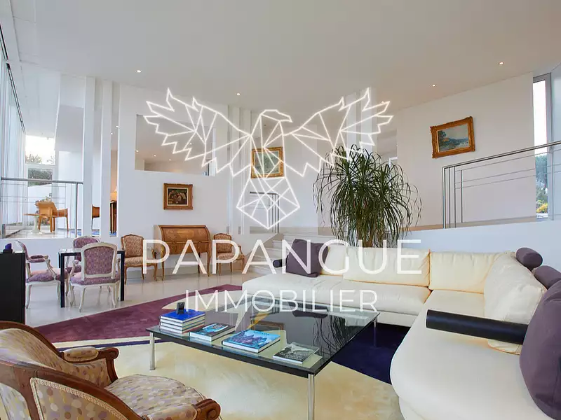 Maison, 248 m²