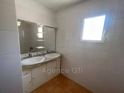 Maison, 176,94 m²
