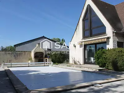 Maison, 204 m²