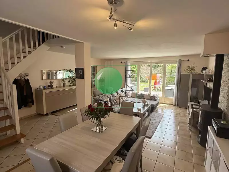 Maison, 165 m²