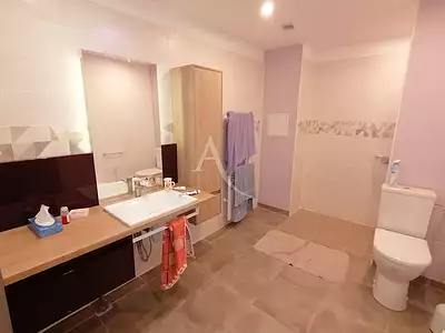Maison, 302 m²