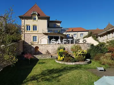 Maison, 270 m²