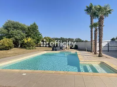 Maison, 245 m²