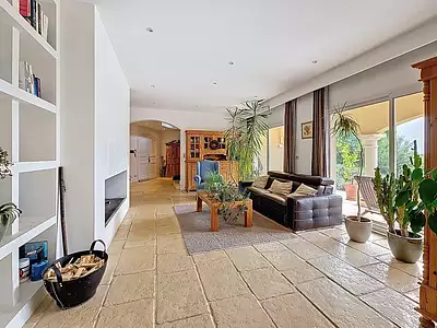 Maison, 225 m²
