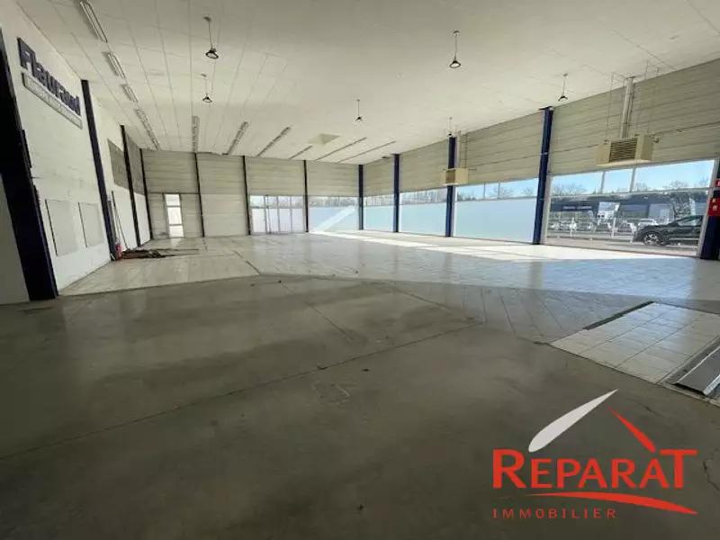 Divers, 900 m²