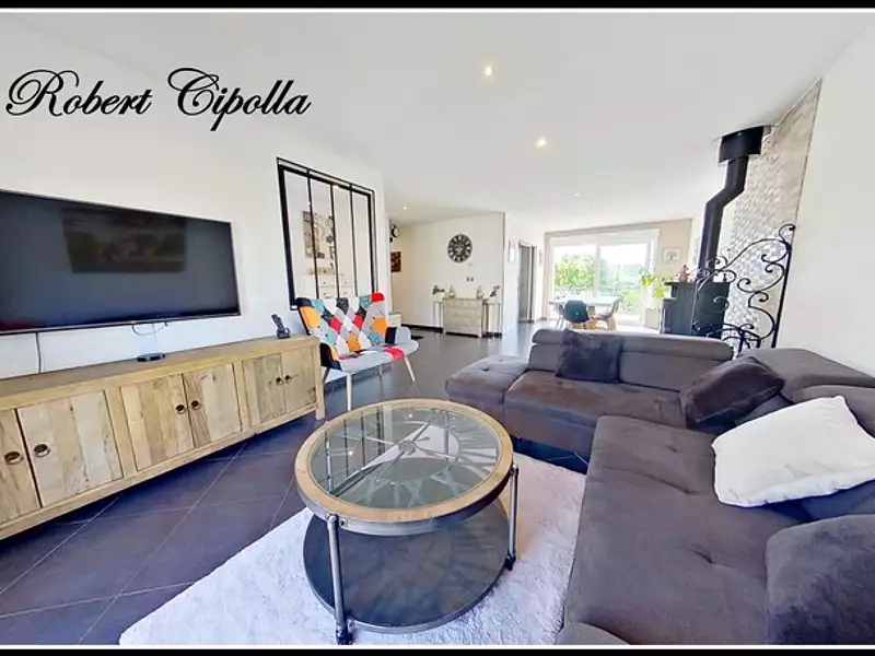 Maison, 185 m²