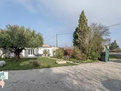 Maison, 240 m²