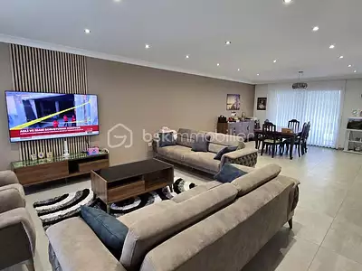 Maison, 200 m²
