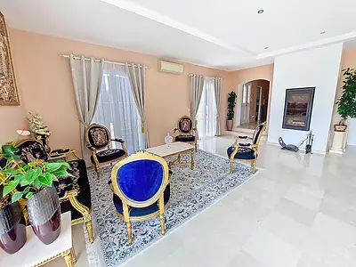 Maison, 327 m²