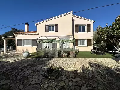Maison, 142,18 m²