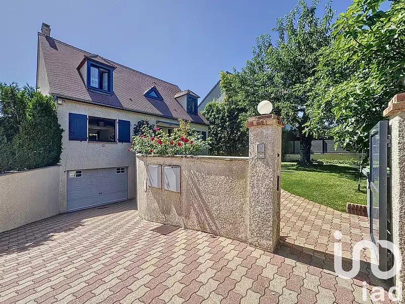 Maison, 231 m²