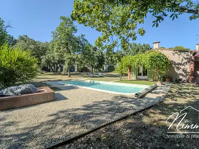 Maison, 250 m²