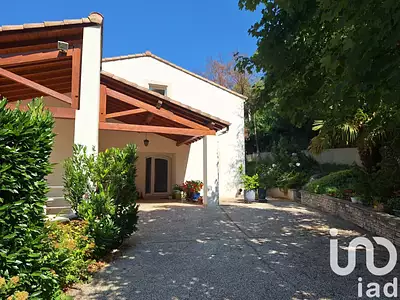 Maison, 235 m²