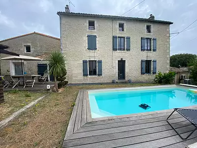 Maison, 225 m²