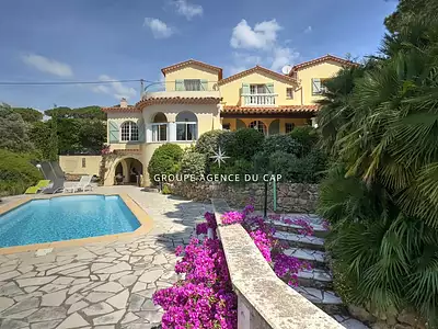 Maison, 220 m²