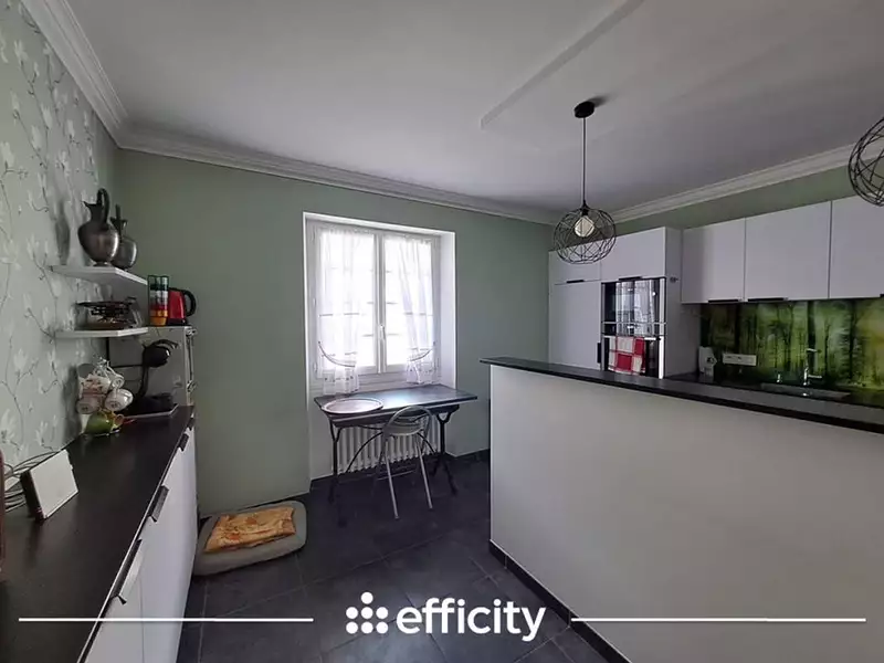 Maison, 192 m²