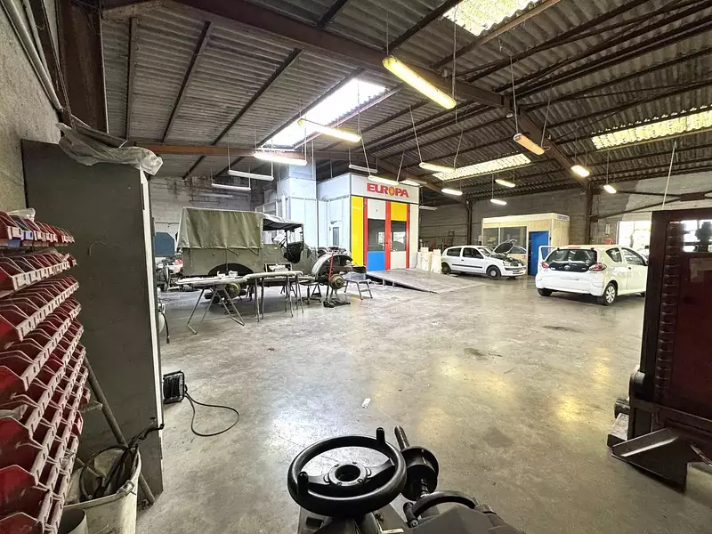 Divers, 708 m²