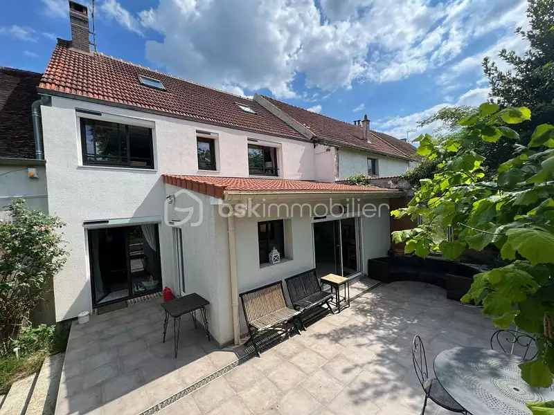 Maison, 165 m²