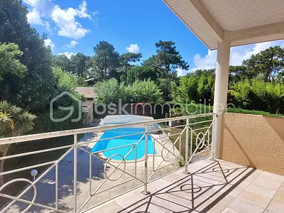 Maison, 185 m²