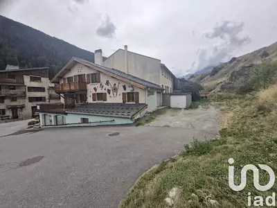 Immeuble, 244 m²