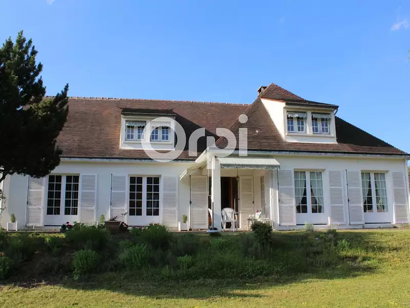 Maison, 208 m²