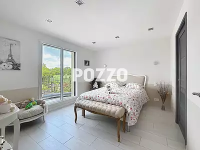 Maison, 250 m²