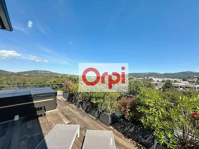 Appartement, 157 m²