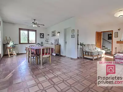 Maison, 166 m²