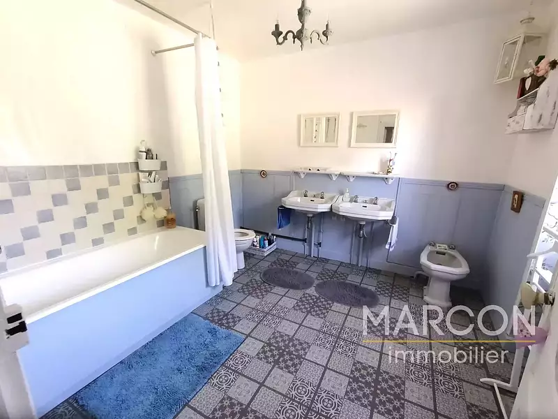 Maison, 200 m²
