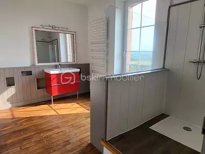 Maison, 215 m²