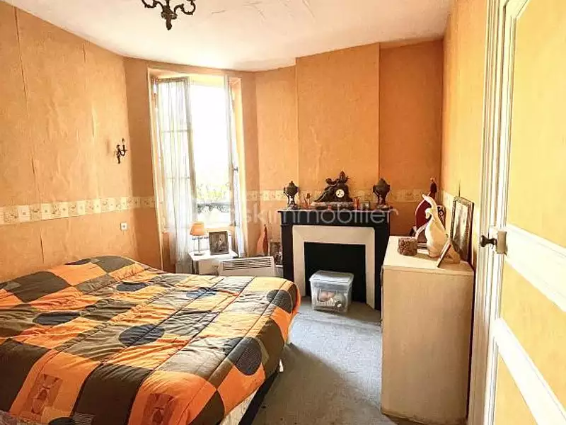 Immeuble, 208 m²