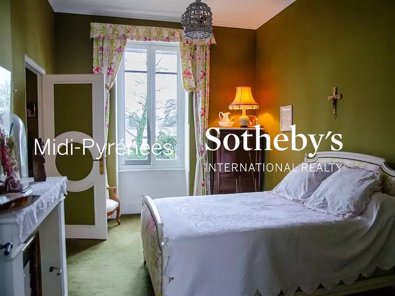 Maison, 556 m²