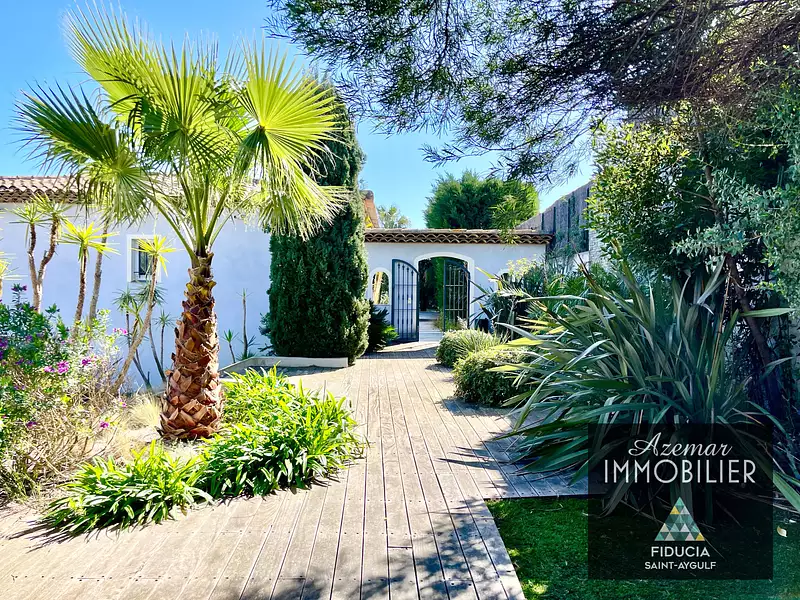 Maison, 301,15 m²