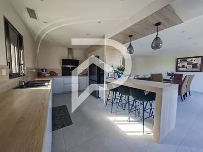 Maison, 155 m²