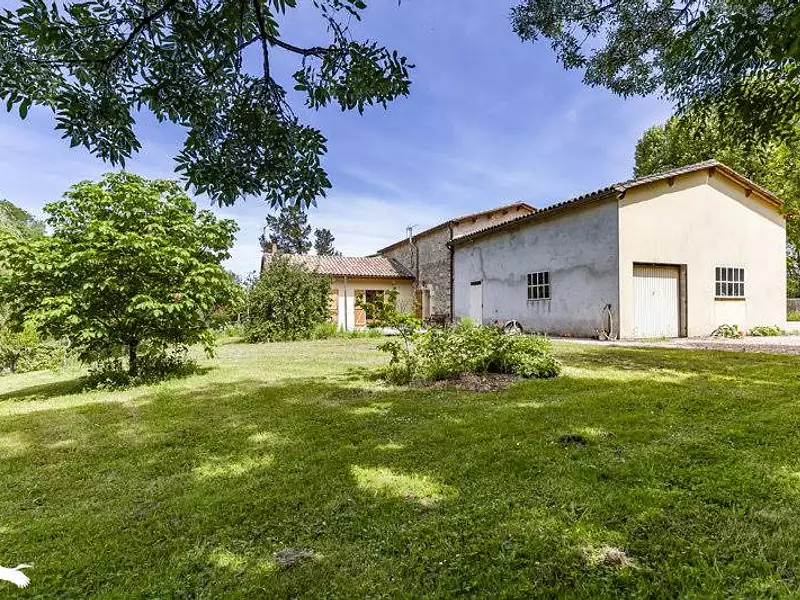 Maison, 166 m²